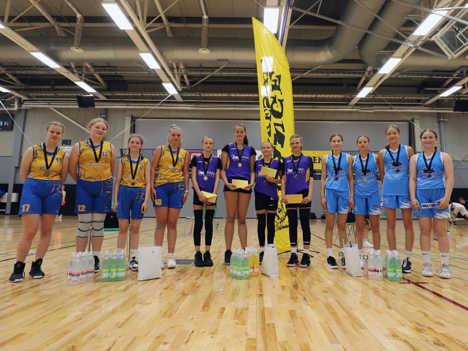 Pärnu Spordikooli U14 tüdrukud Tartus 3X3 tänavakorvpalli võistlusel